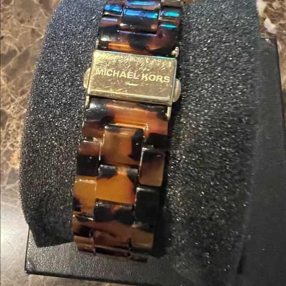 Michael Kors Tortoiseshell Watch Ritz MK5038 Swarovski Crystals chronograph dial - Picture 4 of 6